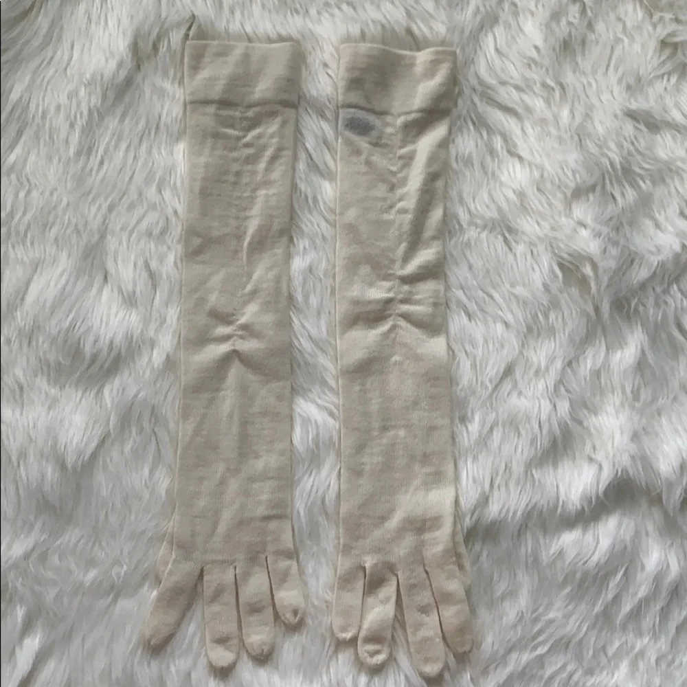 EXPRESS: Gloves - Size (One Size) - Picture 3 of 6